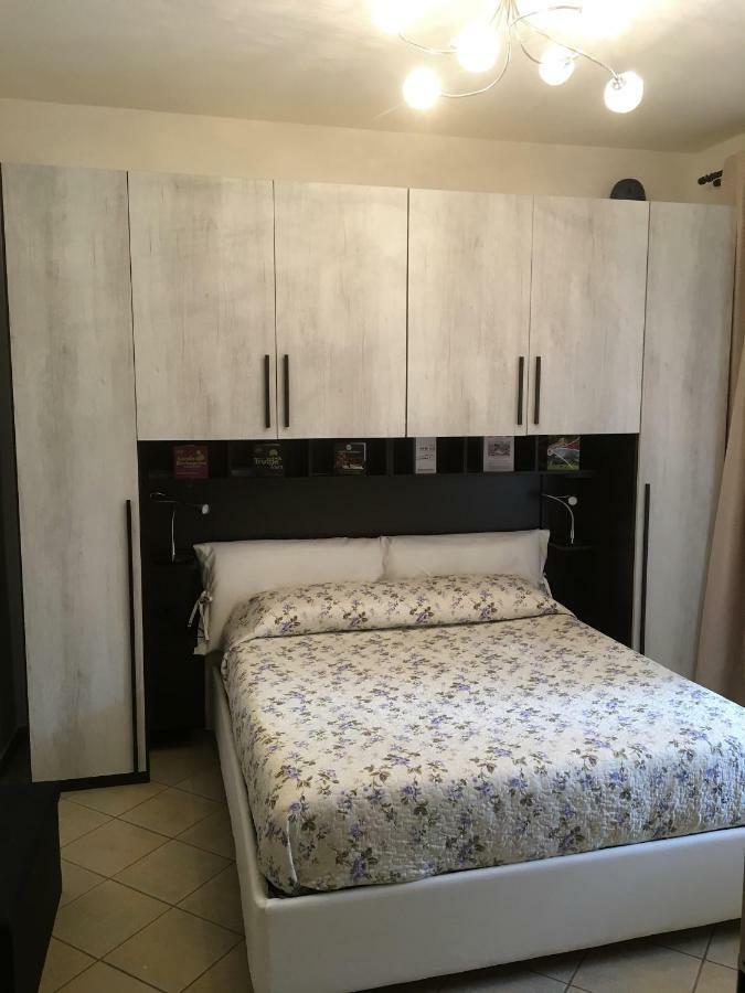Appartamento - Casa La Botola - Alba  Buitenkant foto
